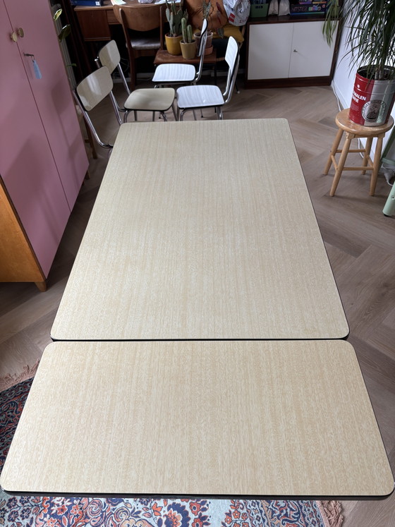 Image 1 of Vintage formica eettafel (uitschuifbaar) met 4 stoelen
