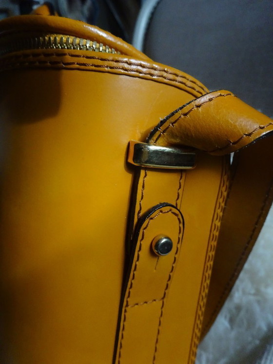 Image 1 of Bolso para portátil de piel Pratesi Italy con cierre