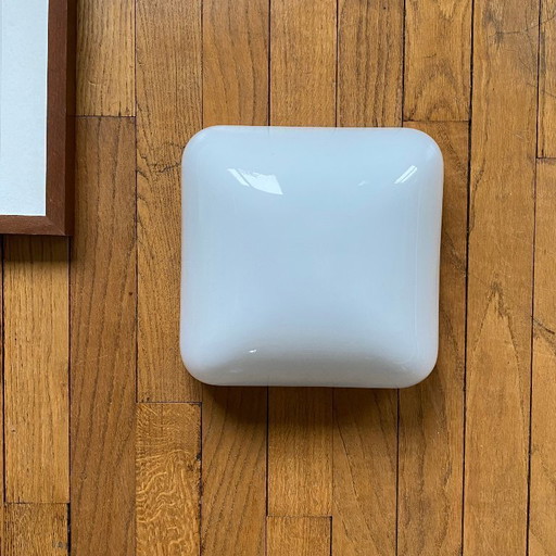 Lampada da parete/soffitto quadrata in vetro opalino bianco, lampadario vintage anni '60-'70, 25 cm