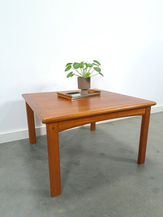 Image 1 of Table basse carrée danoise Glostrup en teck, n°1