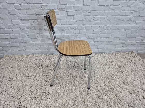 Set Misto di 4 Sedie da Cucina di Design Vintage di Brabantia, Formica Effetto Legno, Paesi Bassi, Anni '60 (photo 9 of 34)
