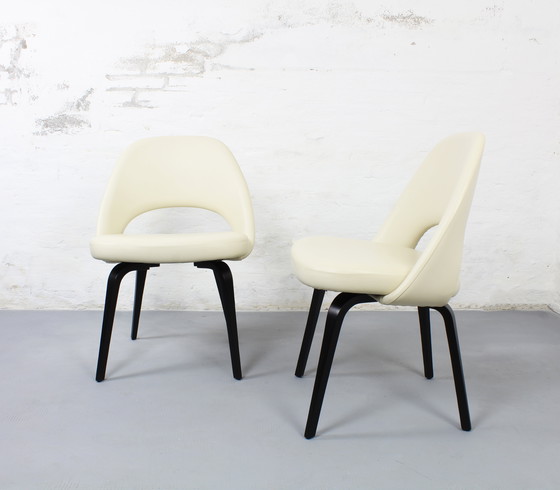 Image 1 of 3 Set Of 2 Chairs Saarinen Executive Knoll Seats