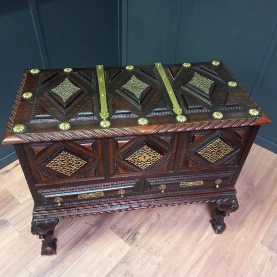 Image 1 of Coffre de campagne colonial anglo-indien, vers 1840-1850