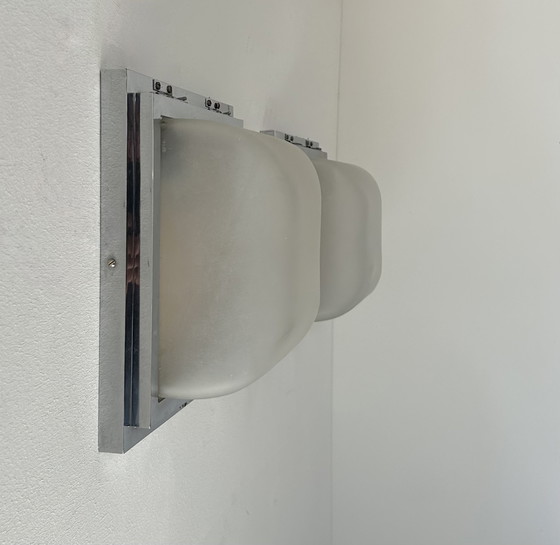 Image 1 of Coppia di appliques moderniste, cromo e vetro sabbiato, Francia 1930