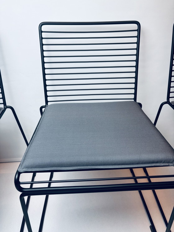 Image 1 of Sedie da pranzo HAY Hee – Set di 10 + 10 cuscini – Nere – Ottime condizioni
