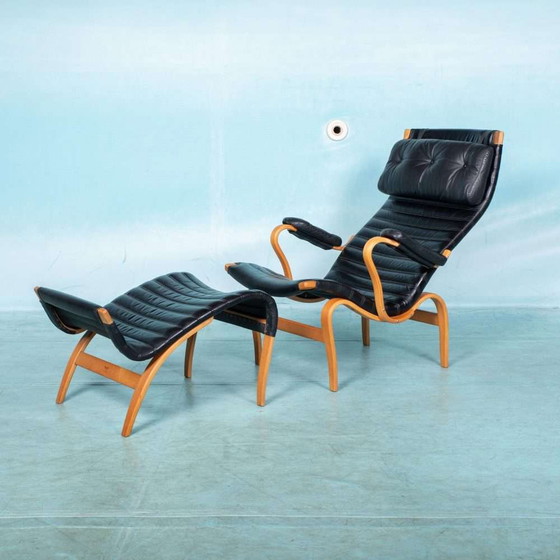 Image 1 of Design Lounge armchair & stool 70s Bruno Mathsson Pernilla