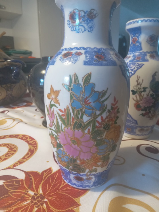 Image 1 of Hermoso par de jarrones decorativos asiáticos.