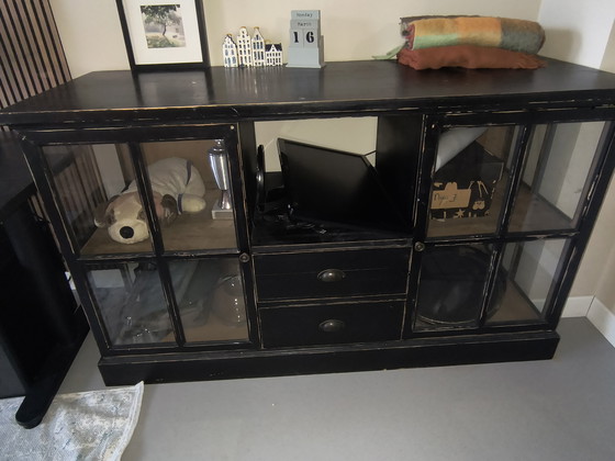 Image 1 of credenza rustica con vetrina