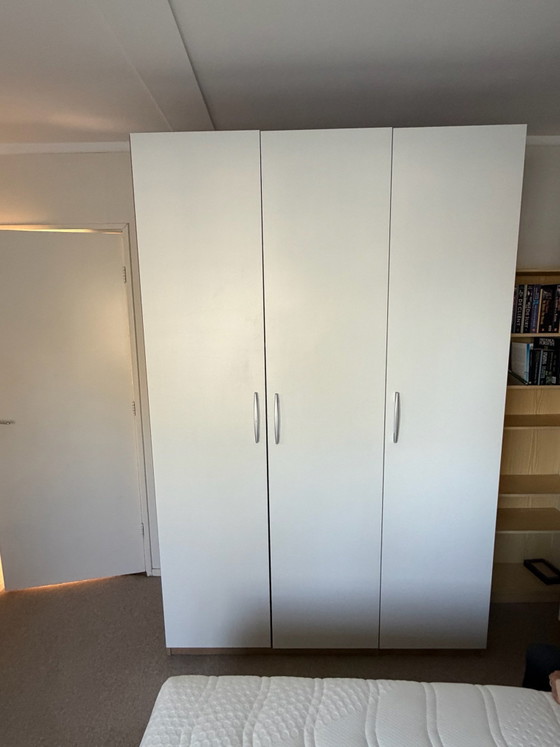 Armadio Moderno – Metallo, Legno (photo 12 of 15)
