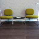 Banc de salle d'attente vintage ; 2 places avec table