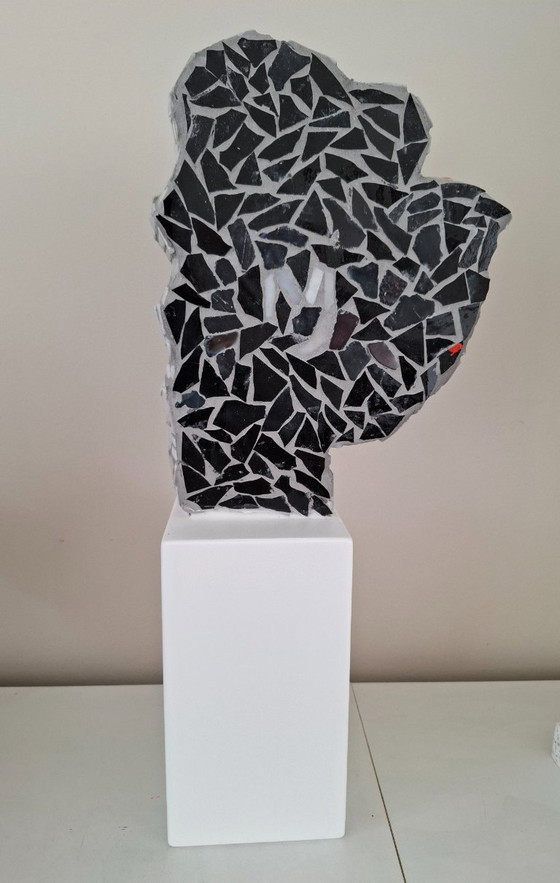 Image 1 of escultura mosaico "Luna