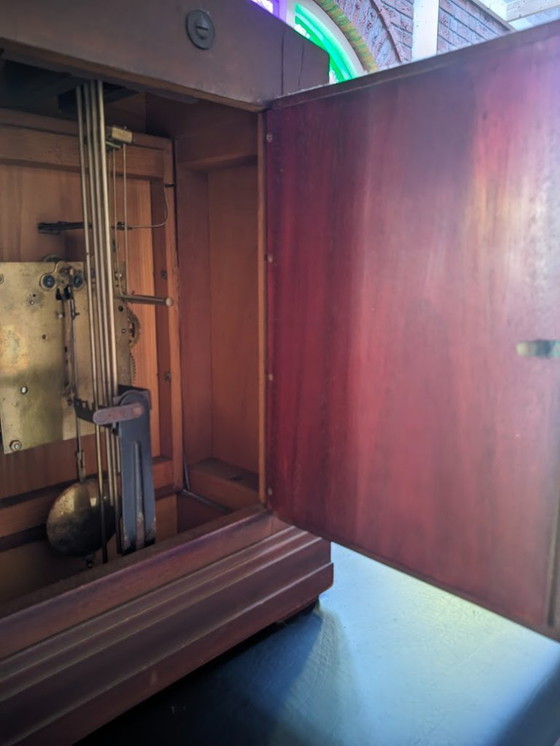 Image 1 of Antique mantel clock