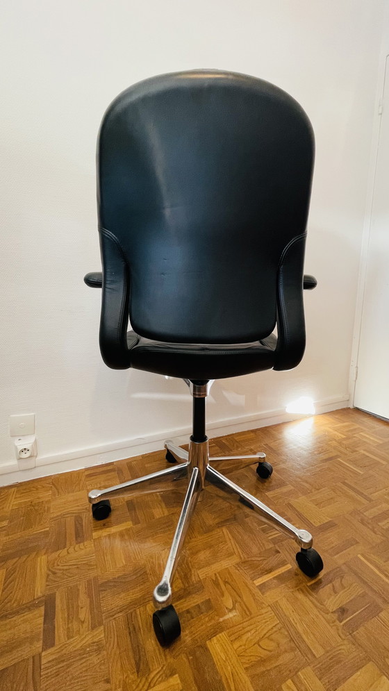 Image 1 of Sillón Herman Miller Equa Executive