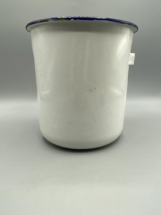 Antique White and Blue Enameled Sheet Metal Hygiene Wall Fountain – 18 cm – Decorative Objects (photo 2 of 6)