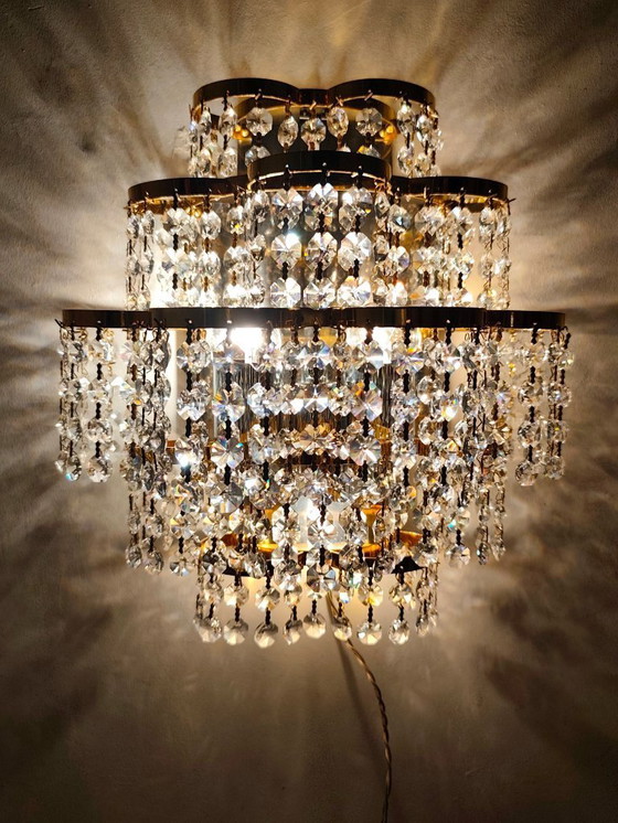 Image 1 of Applique classica in cristallo. Spagna, anni '80.