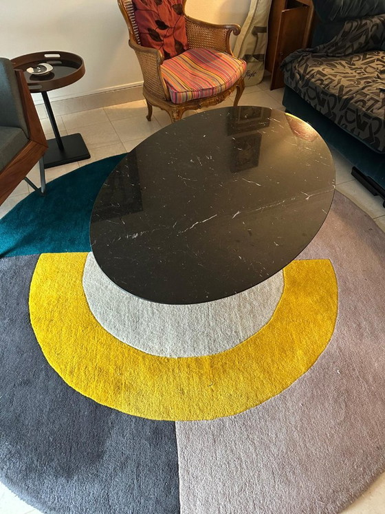 Table basse ovale en marbre noir, Style Knoll, Tables basses, Design (photo 4 sur 5)