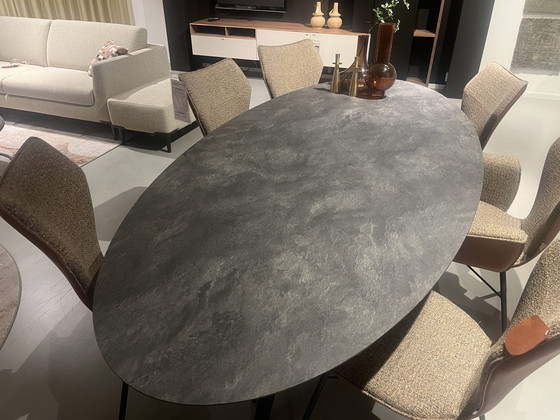 Image 1 of Saphira ovale eetkamertafel 240x110 cm