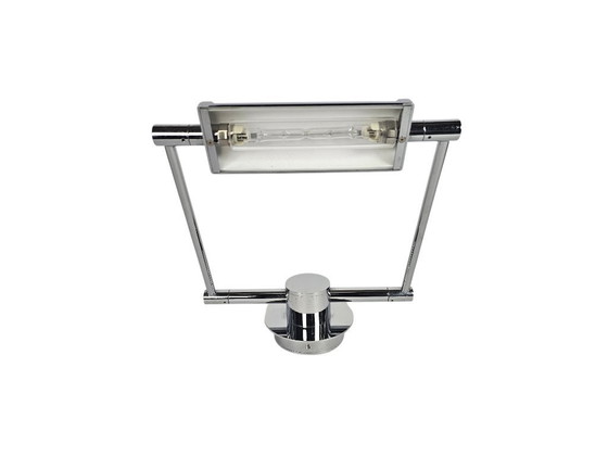 Image 1 of Stijlvolle wandlamp, kwaliteit en modern Italiaans design - Het armatuur kan aan de wand of aan het plafond worden bevestigd en 