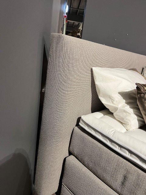 Boxspring Noflik Vast