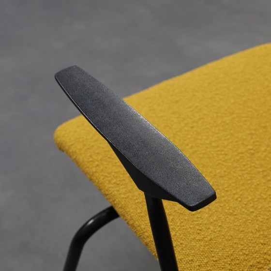 Image 1 of Sillón de Ahrend de Cirkel, 1969 - Retapizado en Bouclé