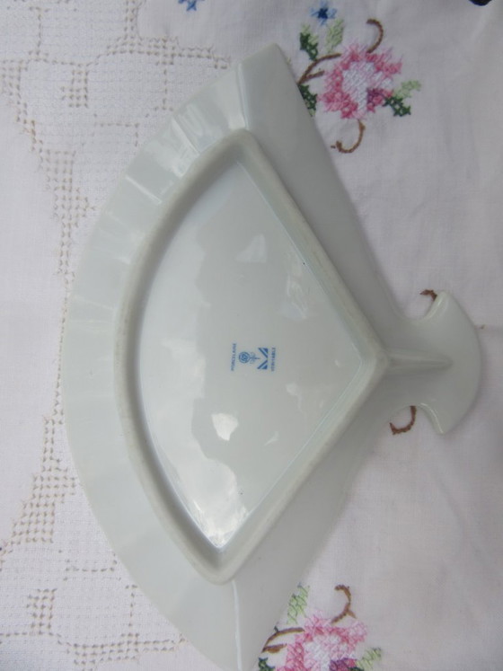 3 Piattini/Vassoi Vintage a forma di ventaglio in porcellana con decorazioni floreali autentiche (photo 5 of 11)