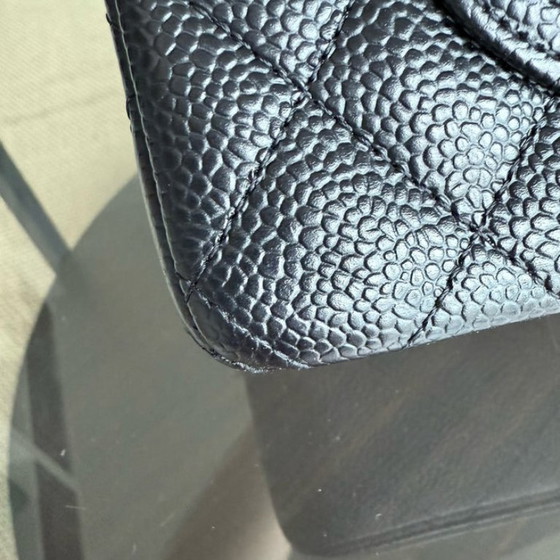 Image 1 of Borsa Chanel Classic Flap Small - Caviar 23CM trapuntata nera con finiture dorate