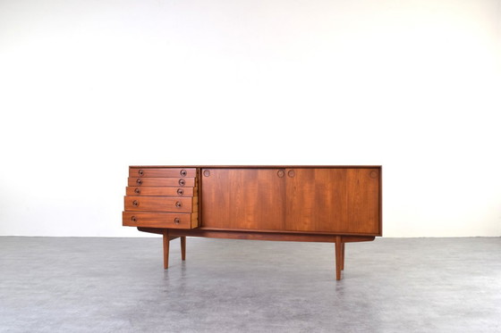 Image 1 of Mid-Century Noors teakhouten dressoir van Bruksbo, jaren 60.