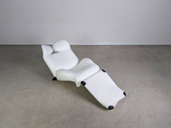 Image 1 of Sedia originale Cassina Wink Toshiyuki Kita in pelle bianca dal design