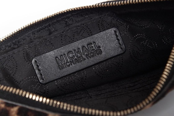 Image 1 of Portefeuille zippé Michael Kors en cuir Ponsykin