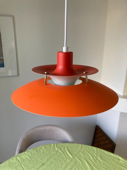 Lampada a sospensione moderna