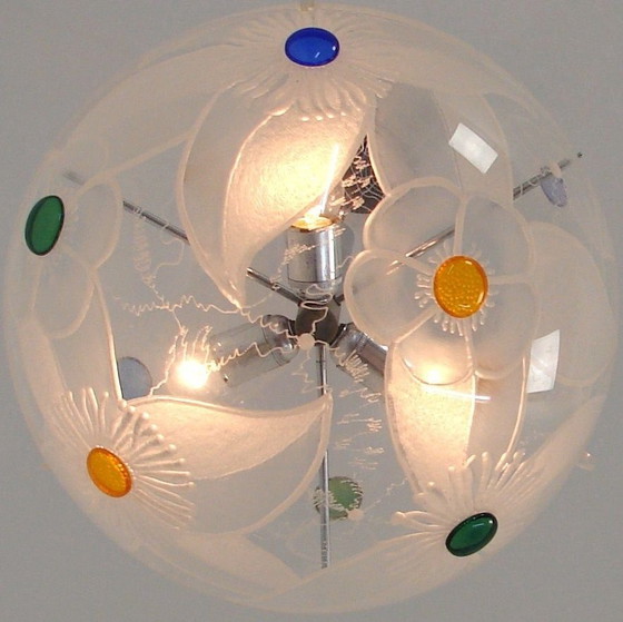Image 1 of Lámpara colgante de metacrilato de la era espacial, pieza rara, con grabados florales | ca. 1955-1965