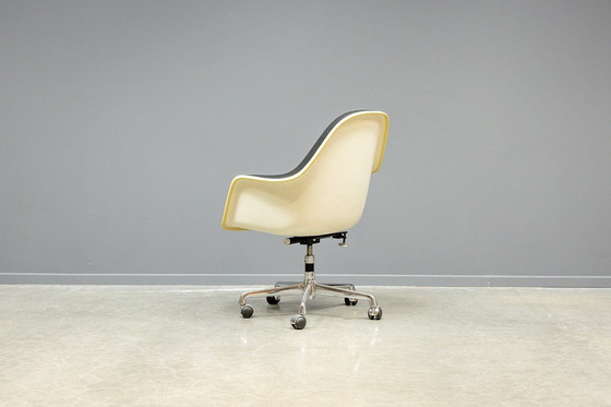 Image 1 of Silla de oficina con cojín suelto Eames