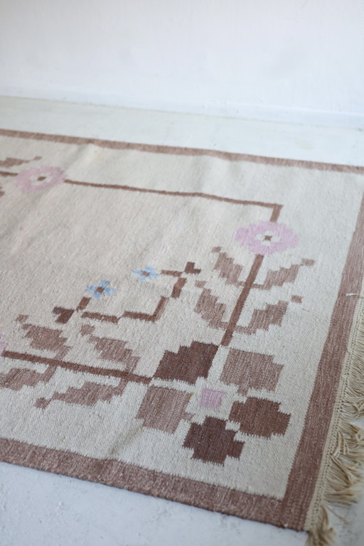 Tappeto svedese Rölakan. Rosa/beige