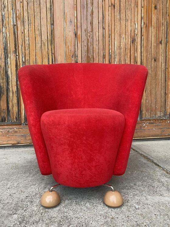 Mid-Century Red Armchair with Special Legs, 1950s – Mid Century Modern (photo 5 of 5)