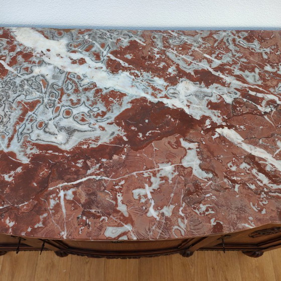 Image 1 of Klassieke, landelijke vintage commode dressoir met marmer blad