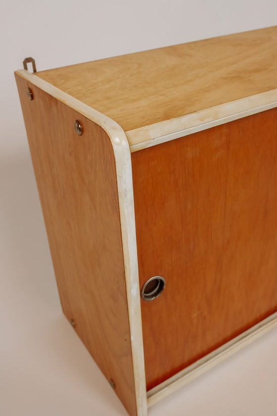 Image 1 of Mobiletto pensile vintage con ante scorrevoli