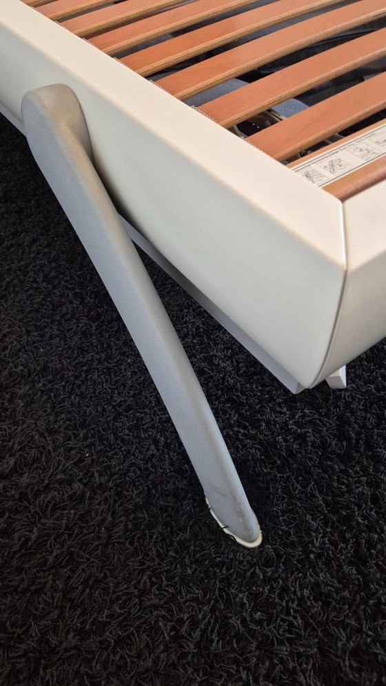 Image 1 of Hülsta Fancy "Skid Bed" Hout Wit met 2 Nachtkastjes