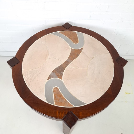 Tavolino rotondo vintage Haslev, design danese, in palissandro, pietra e acciaio inossidabile. (photo 3 of 6)
