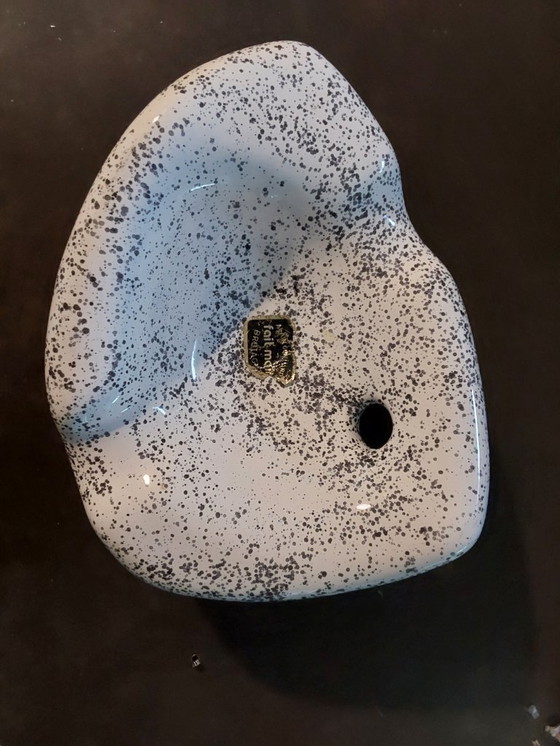 Image 1 of Cendrier vintage signé Alain Guillard avec étiquette 