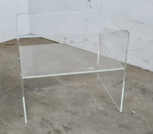 Table d'appoint en plexiglas de l'ère spatiale