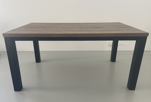 Table à manger moderne