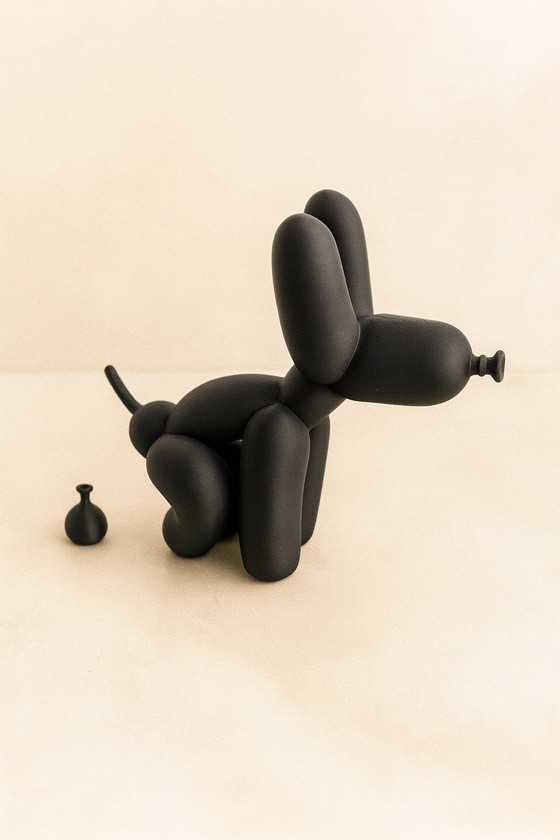 Image 1 of Pooping balloon dog