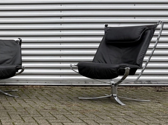 Image 1 of Set vintage Vatne Møbler Falcon di Sigurd Resell: 2 alti + 2 bassi + Hocker