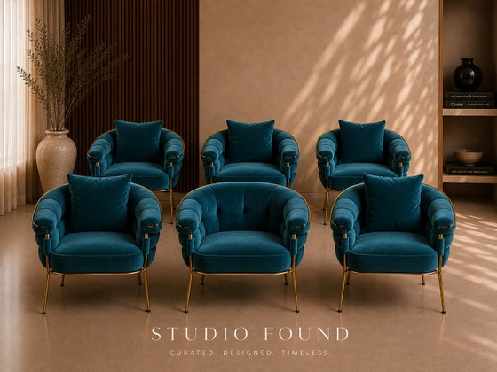 ✦ SET MIT 6 LUXURIÖSEN TÜRKIS-SESSELN | DESIGN | GOLDENES GESTELL – Velvet (photo 7 of 12)