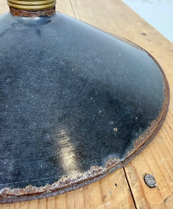 Image 1 of Industrielle schwarze Emaille-Lampe, 1930er Jahre