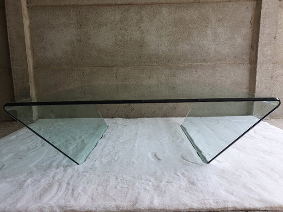 Image 1 of Salontafel van gehard glas - Italiaans minimalistisch ontwerp uit de jaren 1980