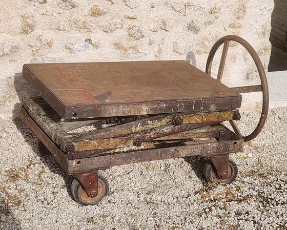Image 1 of old industrial lifting table, industrial lifting table, machine tool furniture, jack