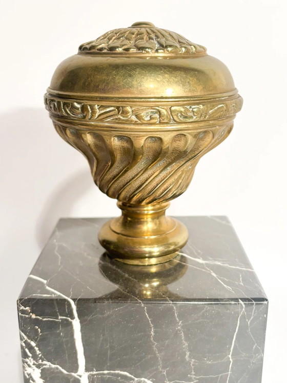 Türstopper aus schwarzem Marmor und Bronze aus den 1950er Jahren – Dekorative Objekte (photo 7 of 9)