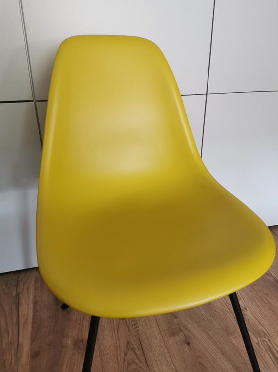 Image 1 of Set van 2 originele Vitra Eames DSX stoelen