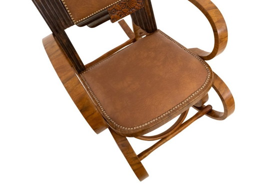 Image 1 of Paire de chaises à bascule uniques, Pologne, seconde moitié du 20e siècle.